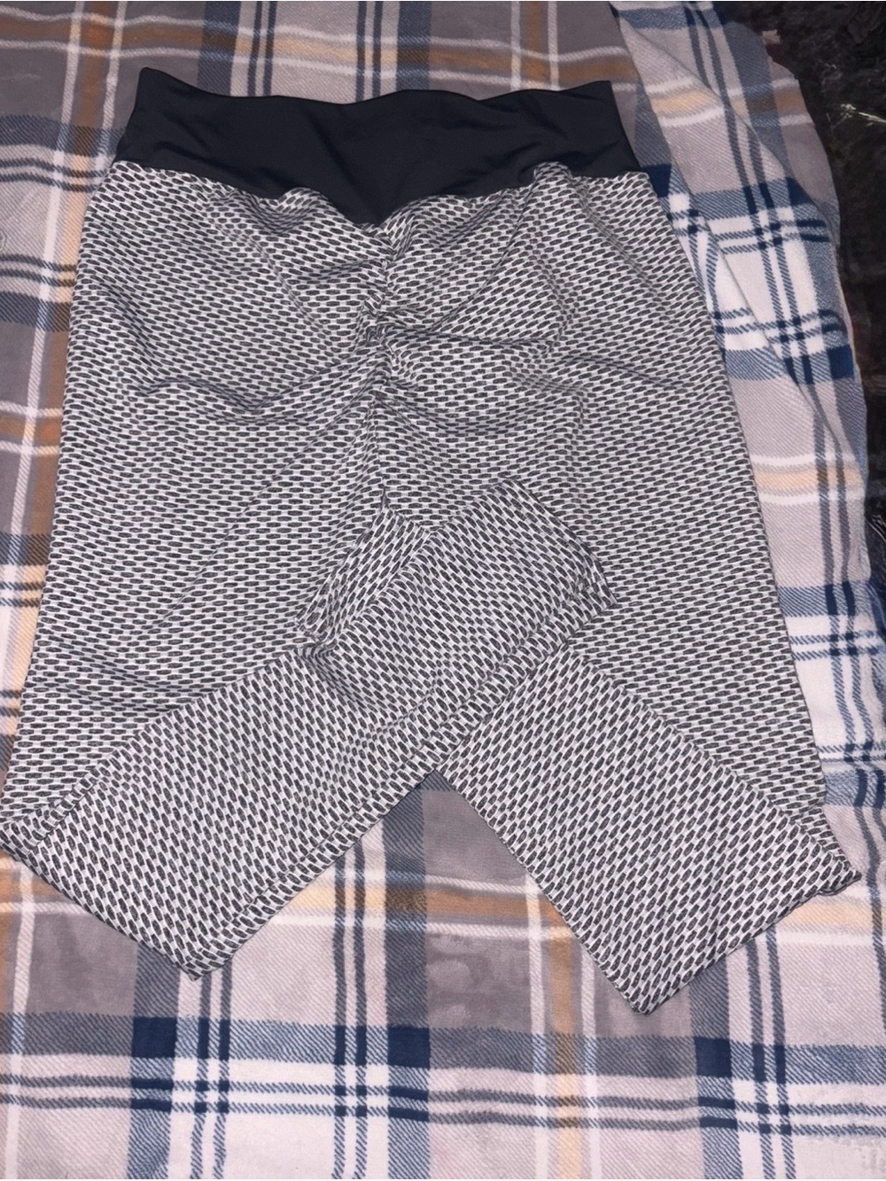 Viral honeycomb butt lifting scrunch leggings